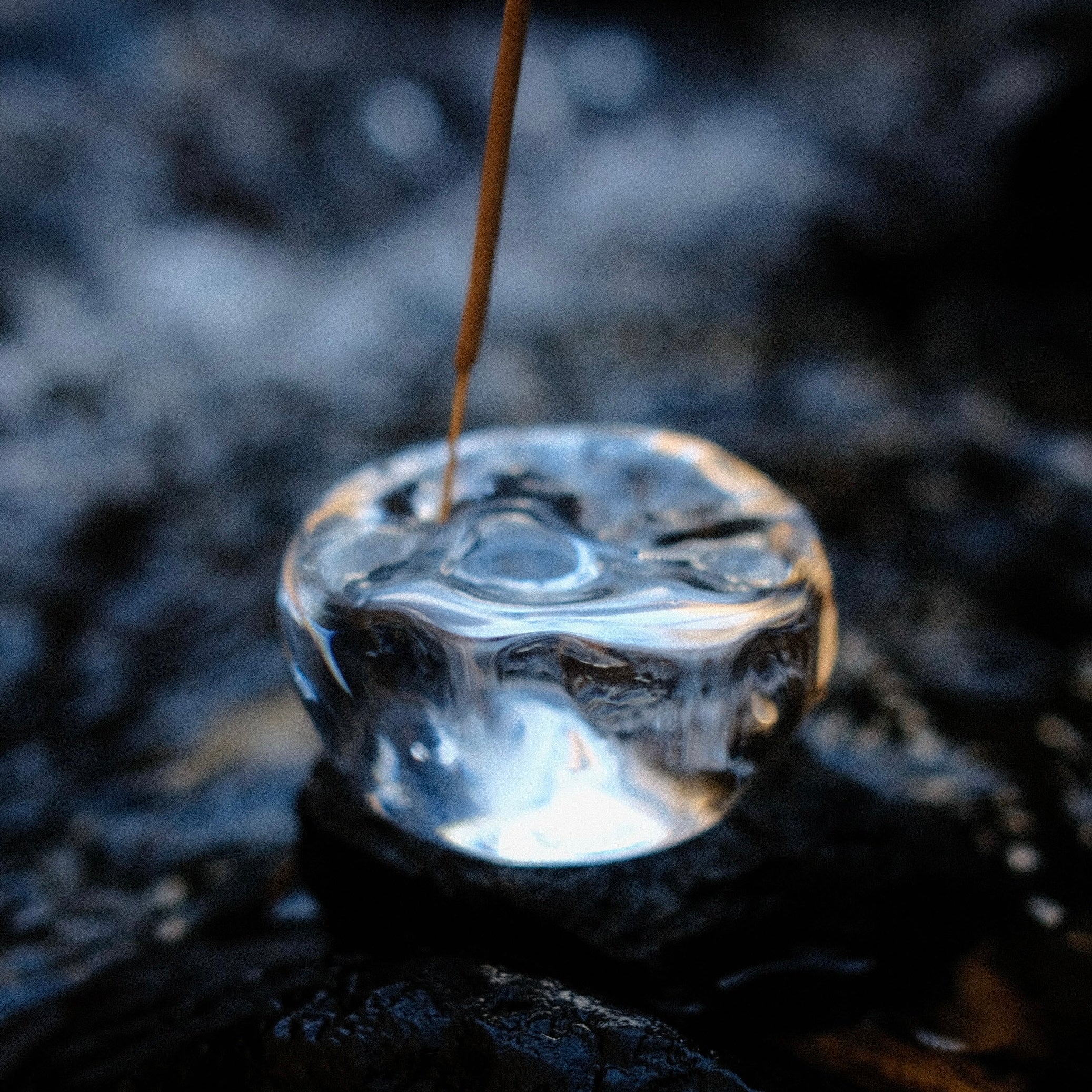 DEW. (Incense holder)