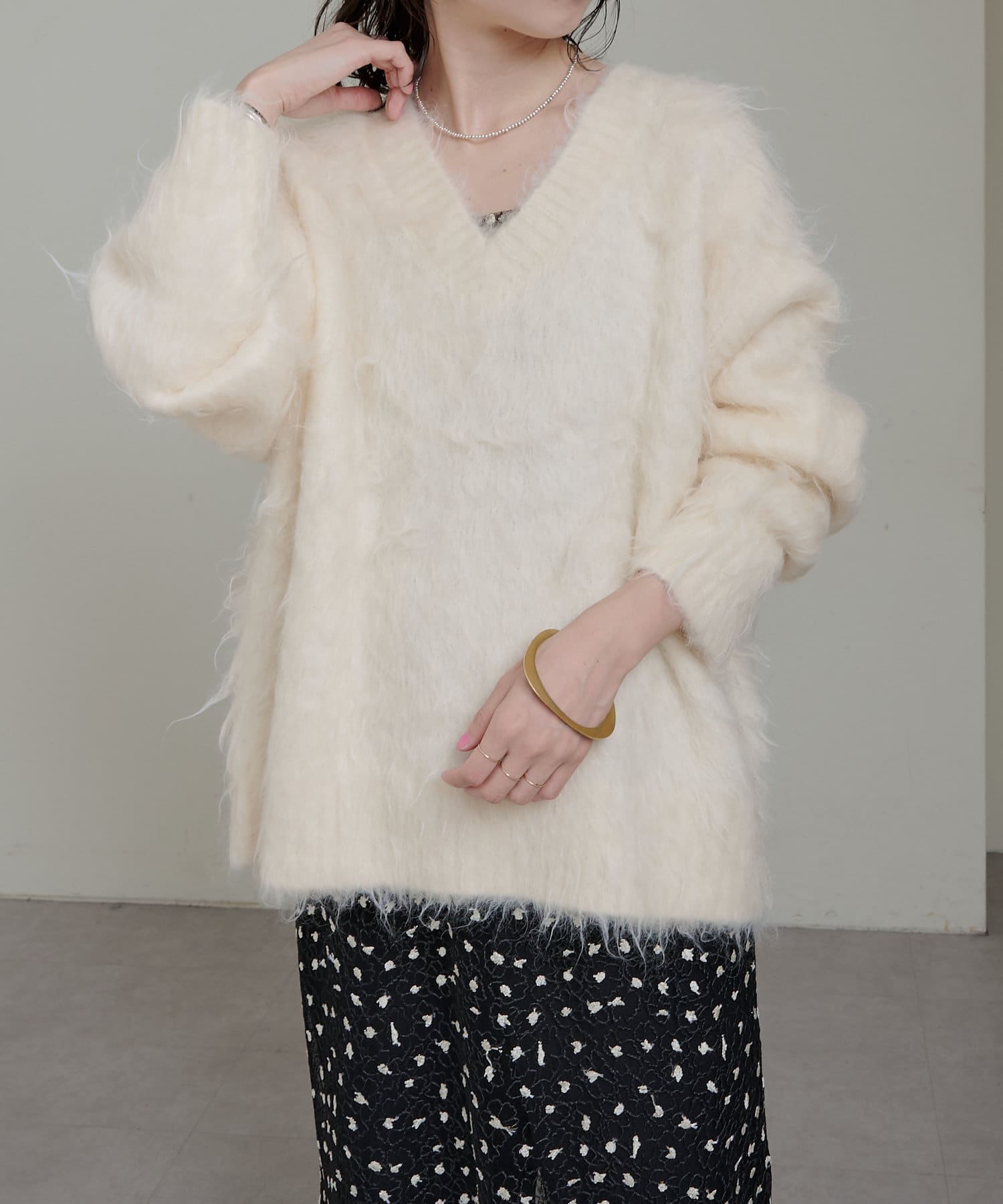 程よい抜け感】アルパカモヘヤシャギーVプルオーバー | Omekashi