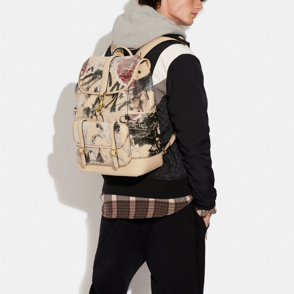 公式】COACH – コーチ | 【COACH X MINT + SERF】キャリッジ バックパック