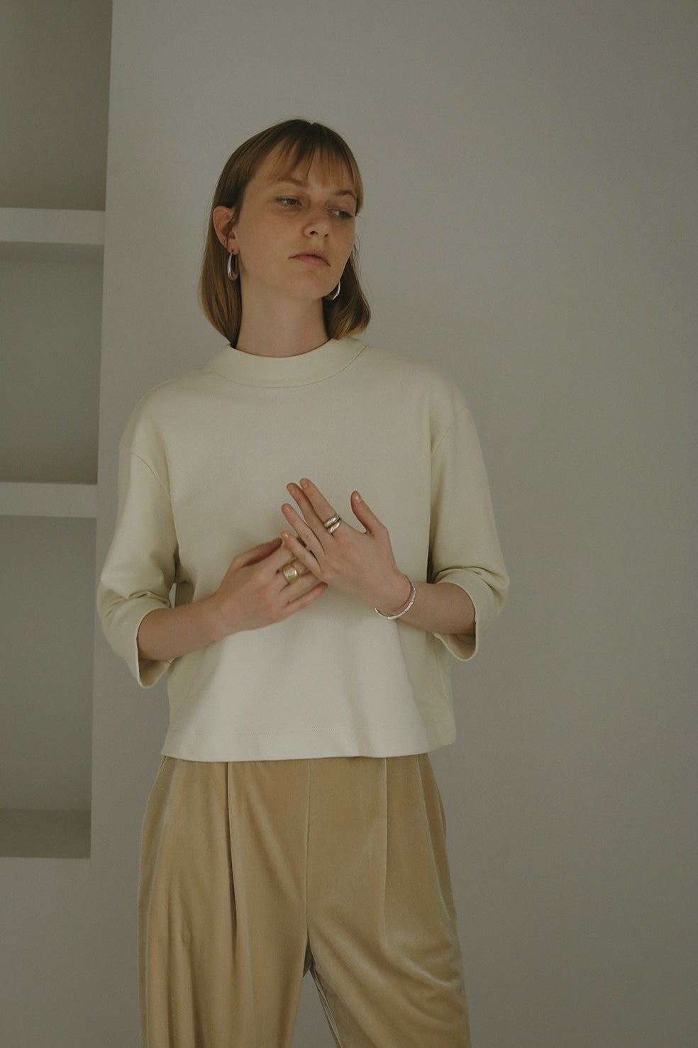 BACK OPEN CUT TOPS｜TOPS(トップス)｜MANOF OFFICIAL ONLINE STORE