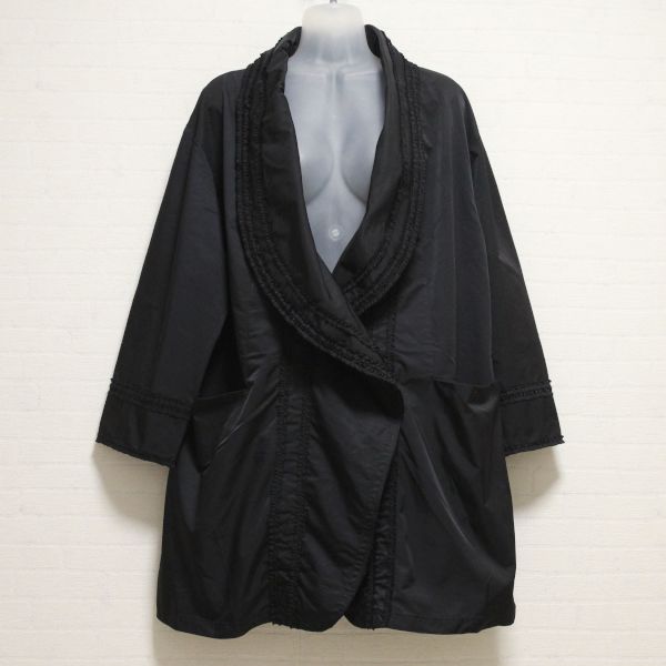 黒ピコフリル使いナイロンコート - ピンクハウス通販｜リサイクル