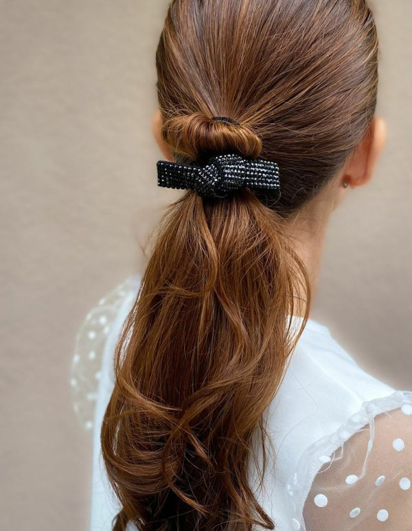 特別な日を彩るヘアアクセサリーのスタイルアレンジ例 | acca(アッカ