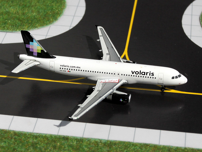 GJ701042 GEMINI JETS VOLARIS / ボラリス A320-200 XA-VON 1:400 完売