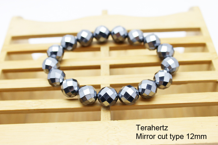 ☆3点一括購入で1点分タダ！仕入れ支援商品☆ テラヘルツブレスレット