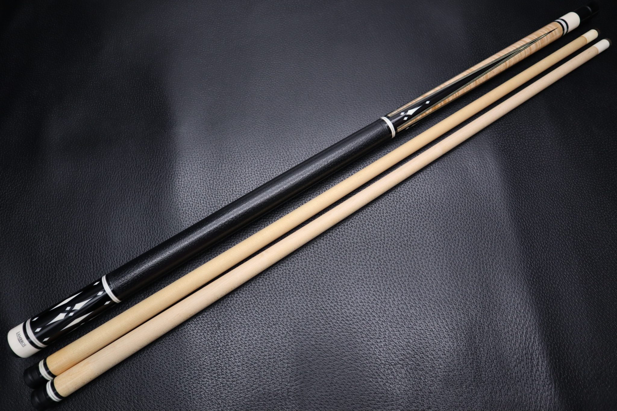 LAMBROS | カスタムキュー｜イリス