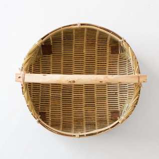 肥料振りかご／日本の竹細工｜愛着を持ってずっと使いたいモノを集めた