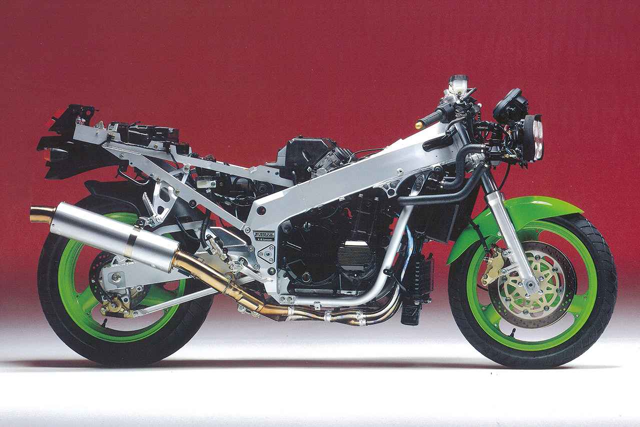 カワサキ「ZXR750」1989年｜高い戦闘力を見せつけたカワサキの自信作