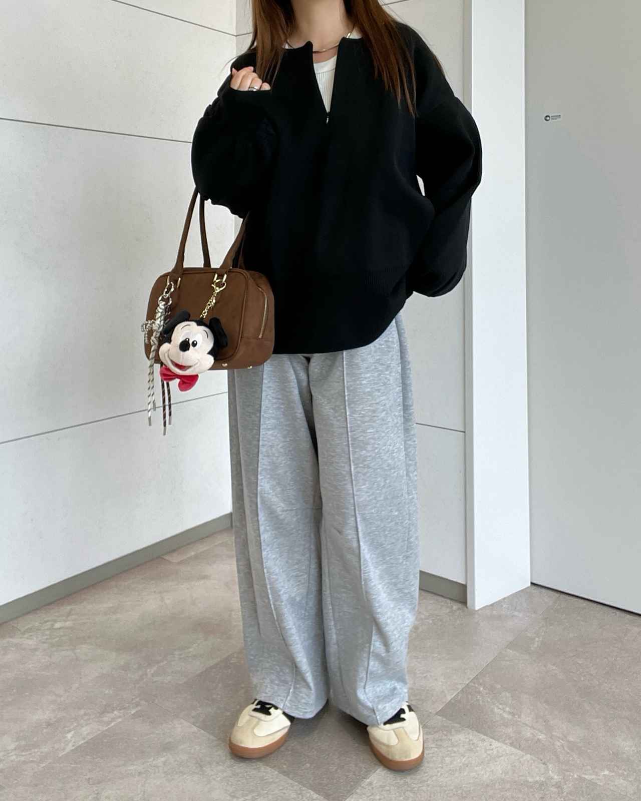 黒よりネイビーより“この色”！【しまむら】大人のおしゃ見え♡「グレー