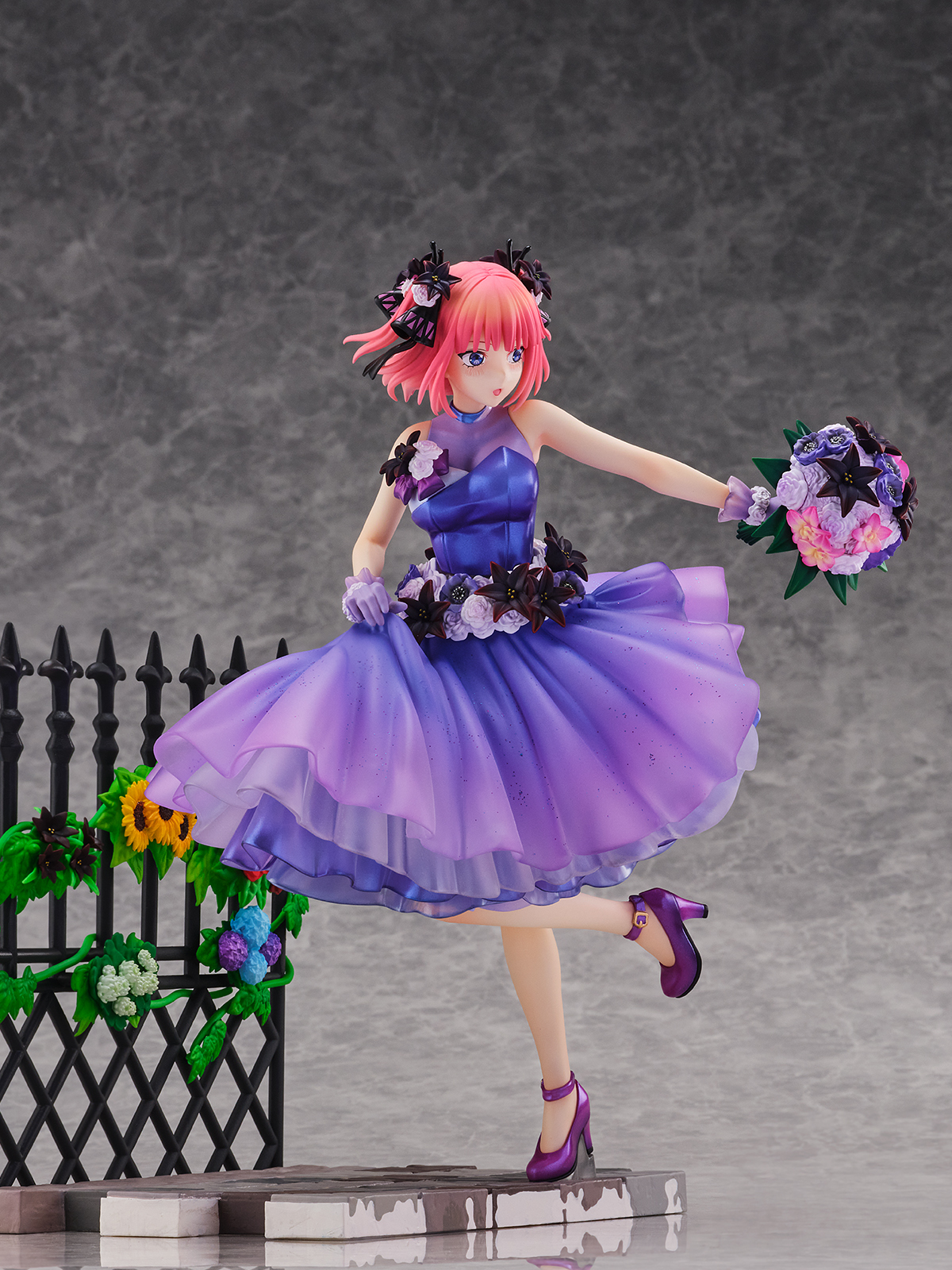 SHIBUYA SCRAMBLE FIGURE 中野 二乃 -Floral Dress Ver.- 1/7スケール