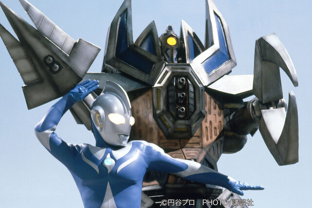 12月22日 ウルトラマンコスモス 惑星破壊ロボ・グインジェとやってきた