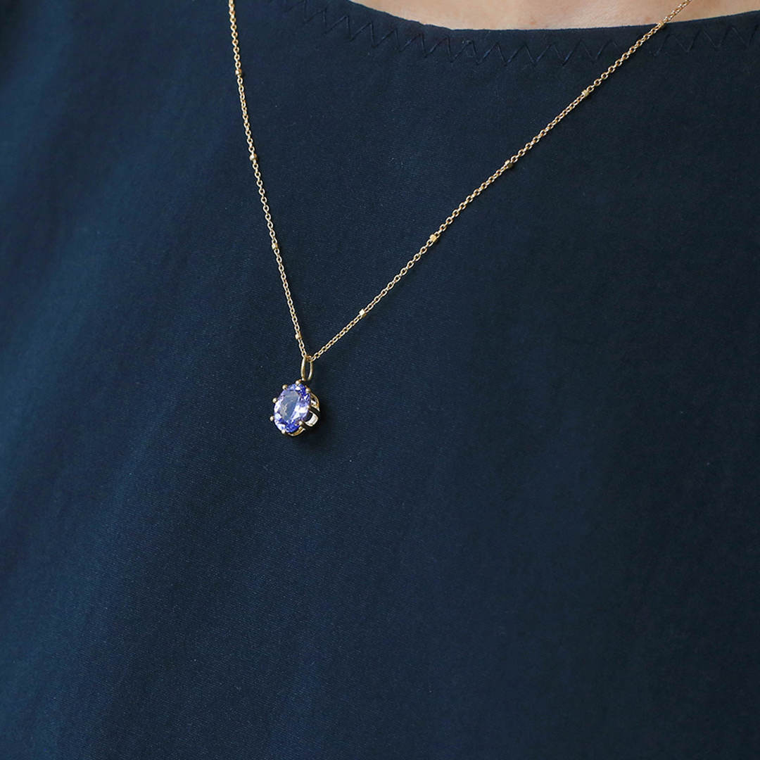 ビズー公式】タンザナイト(ラベンダーカラー) K18(18金)ペンダント