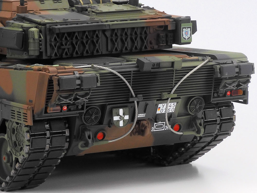 タミヤ 1/16 RCタンクシリーズ ドイツ連邦軍主力戦車 レオパルト2 A7V