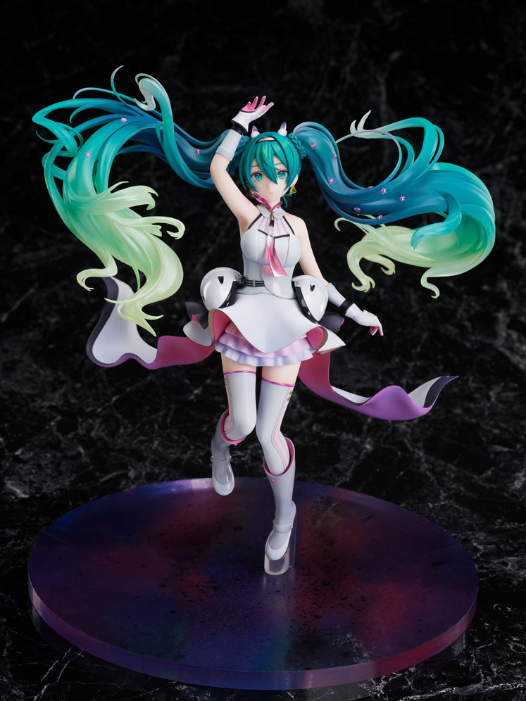 初音ミク GALAXY LIVE 2020」Ver. 1/7スケールフィギュア – フィギュア