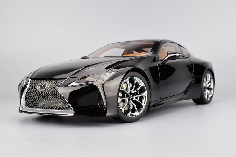REVIEW: AUTOart Lexus LC500 • DiecastSociety.com