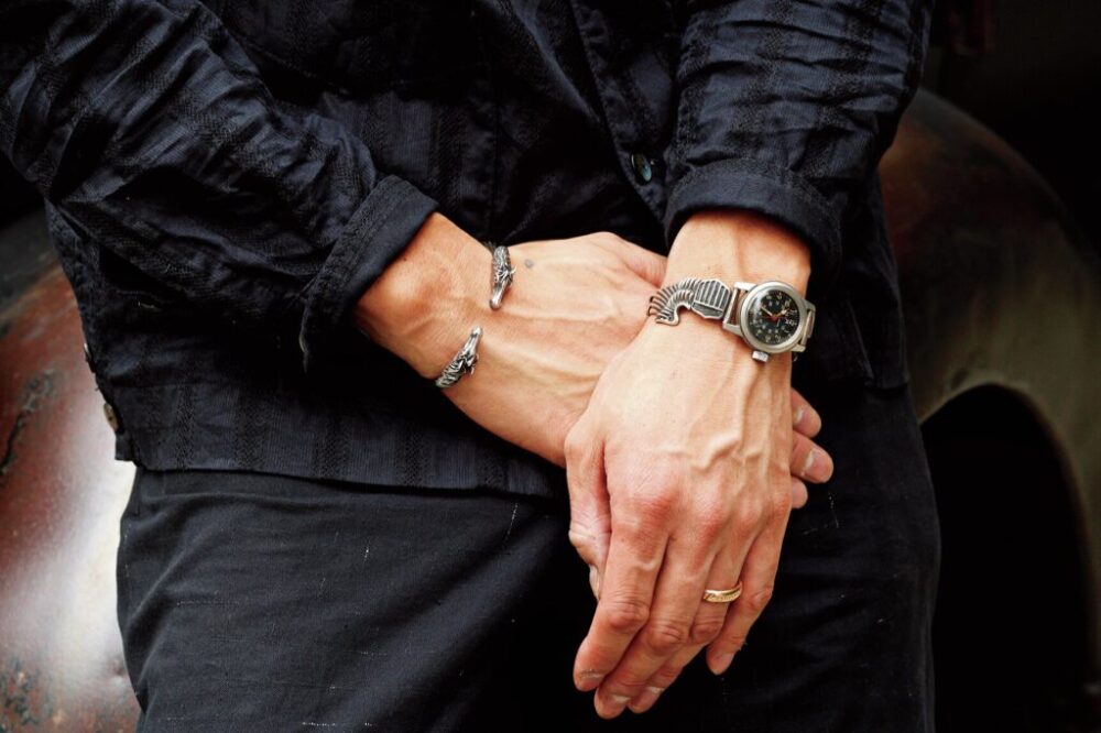 ブレスレット感覚で使えるヴィンテージの軍用時計 | Dig-it [ディグ