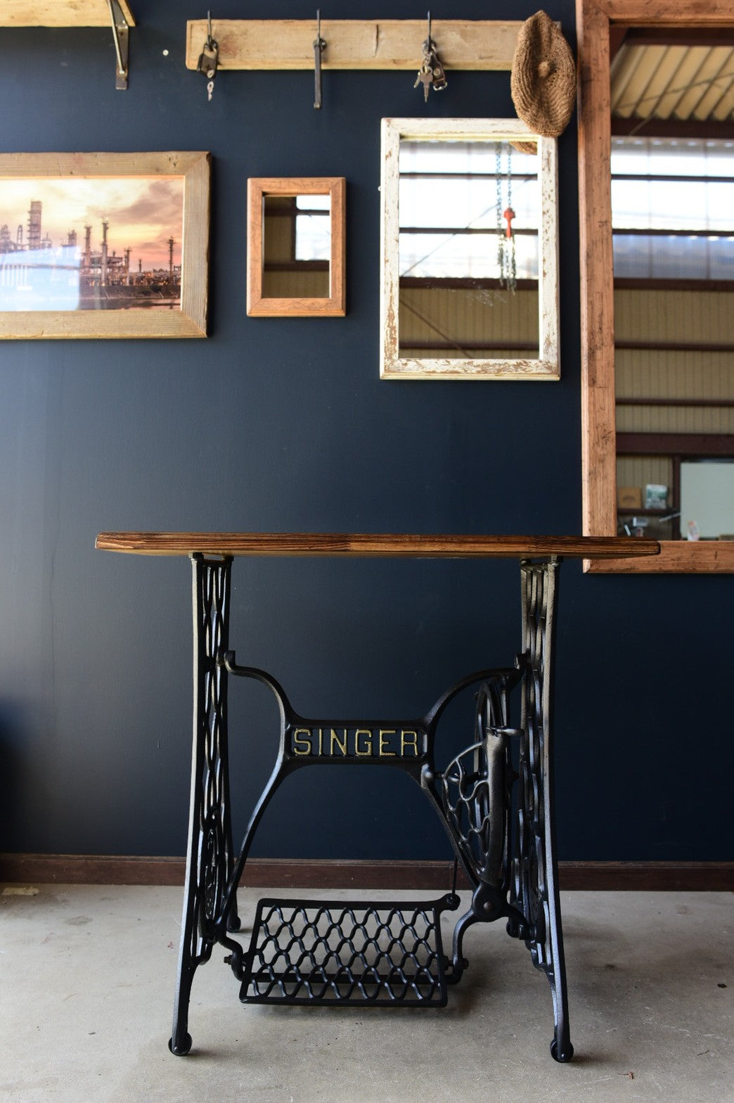アンティークミシンテーブル/網脚/black w70cm*d45cm*h74cm – ドングリ