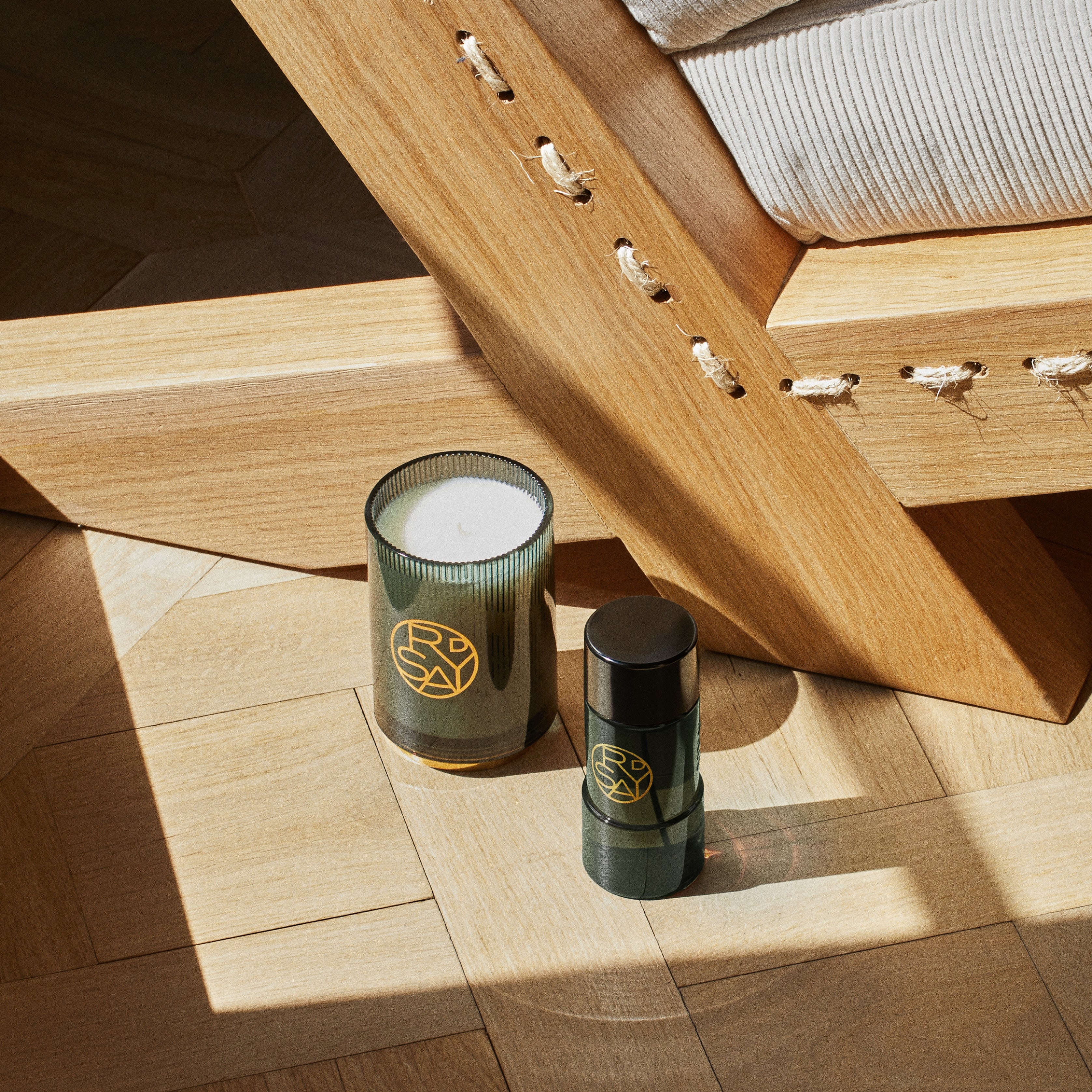 03:50 ルームスプレー - ドルセー ジャパン (d'Orsay Japan