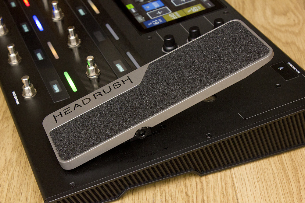 headrush_pedalboard_03_pedal-