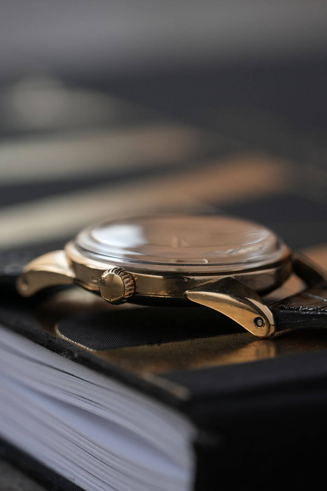 パテックフィリップ/ラウンドケース/エナメル象嵌/3点アイボリーローマ