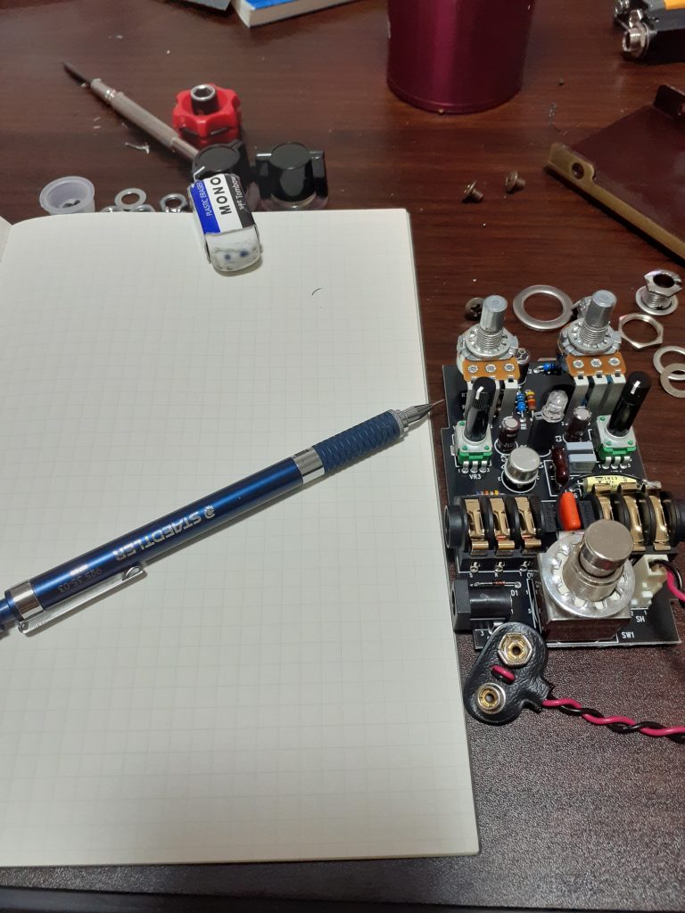 製作日記15 Vemuram myriad Fuzzを回路解析してみた - Effects Factory