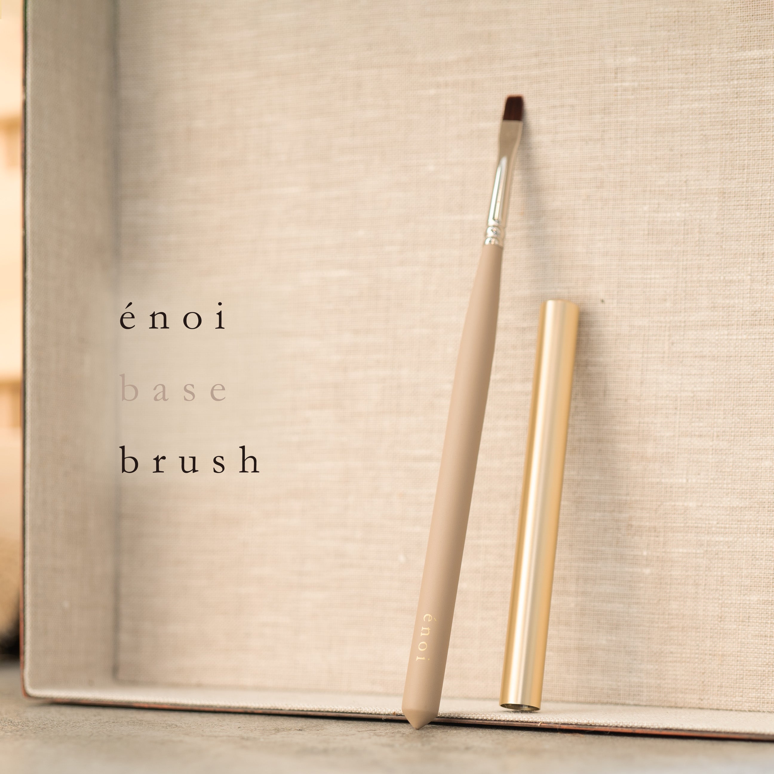 gel brush – énoi