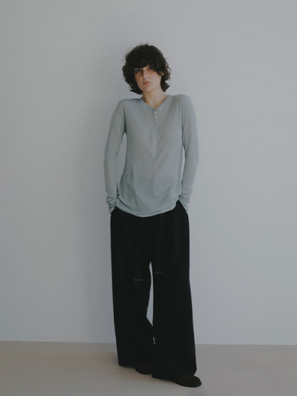 ウールフライスヘンリーネックプルオーバー(F IVORY): トップス