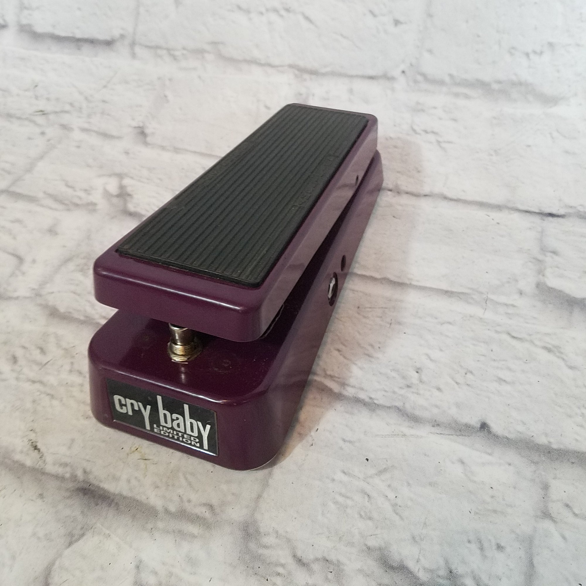 Dunlop Cry Baby Wah GCB-95 Limited Edition Purple - Evolution Music