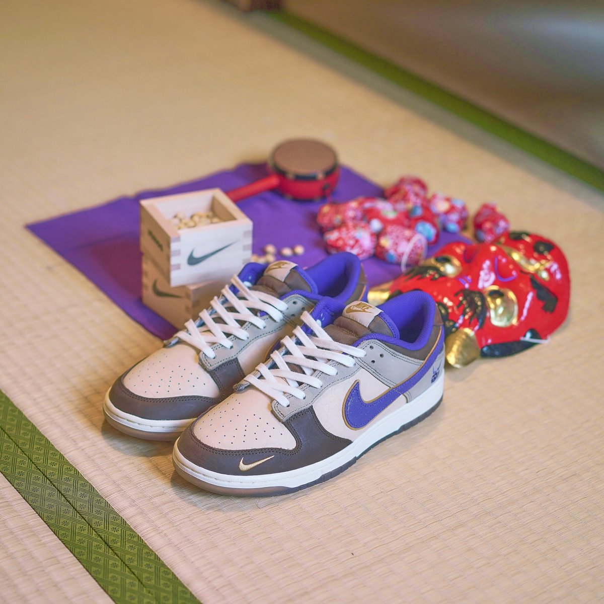 節分をモチーフにしたナイキ ダンクローが登場、インソールには「魔滅