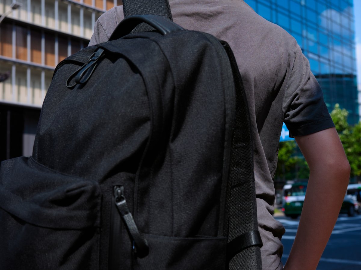 ギャルソン出身者が手掛ける3万5000円のバックパック「ホワイタージュ