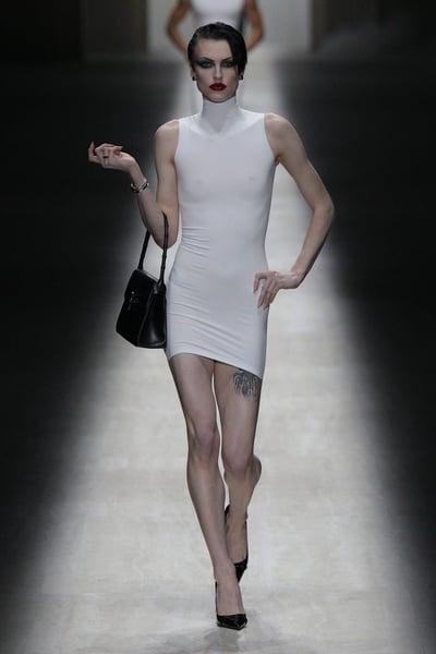 エスティローダー 伝統の練香水コレクション