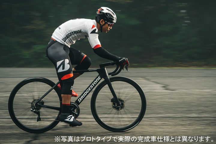 世界を制したトラックバイクの遺伝子を受け継ぐブリヂストンの新型