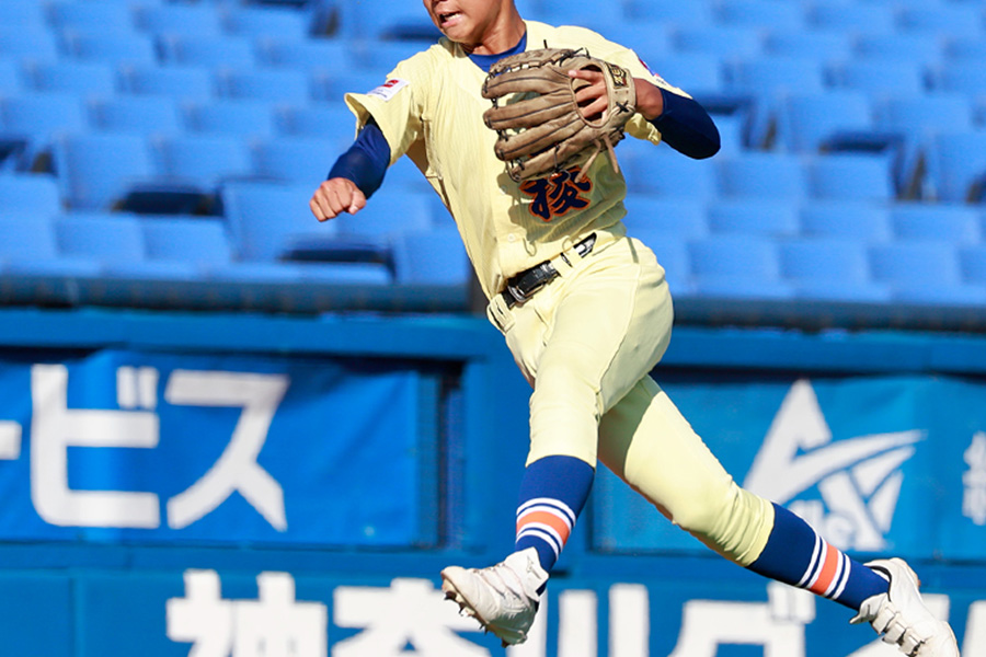 ボールを「浅く握れ」はNG？ 最速155キロの指導者が推奨…球速アップを