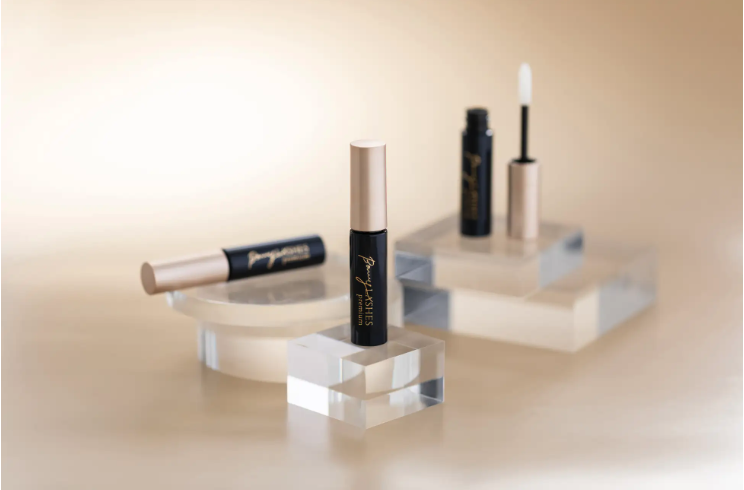 濃密まつ毛美容液 BONNY LASHES premiumが2025年秋冬「ananモテコスメ