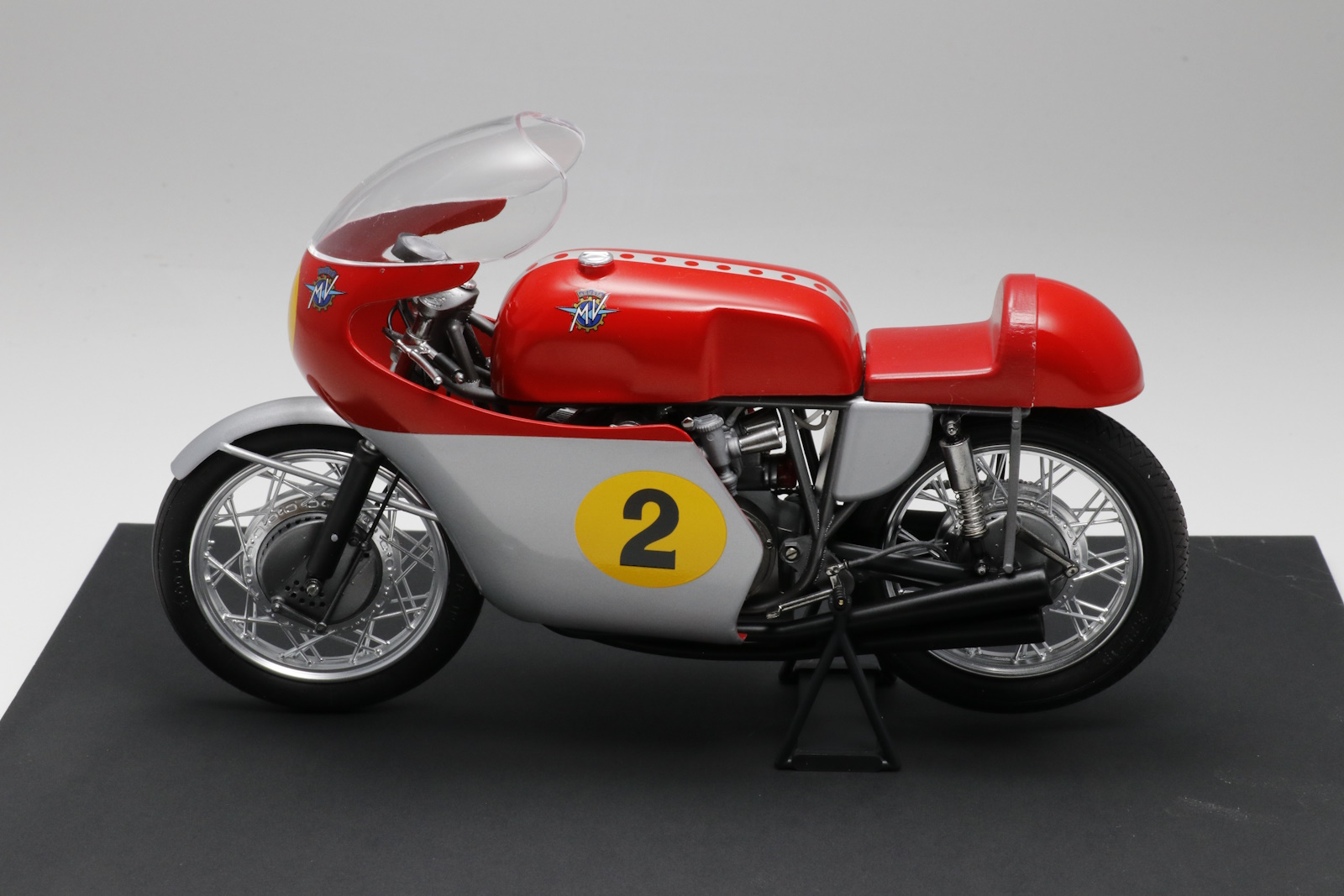 Italeri's MV Agusta 500cc 1964 - Automotive - KitMaker Network