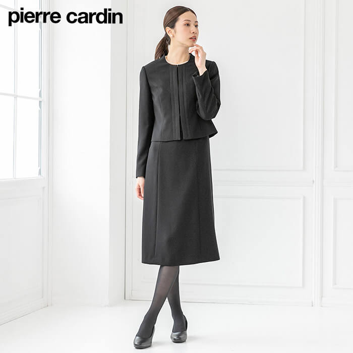 サテントリミングが美しいアンサンブル 9号・ブラック｜東京ソワール