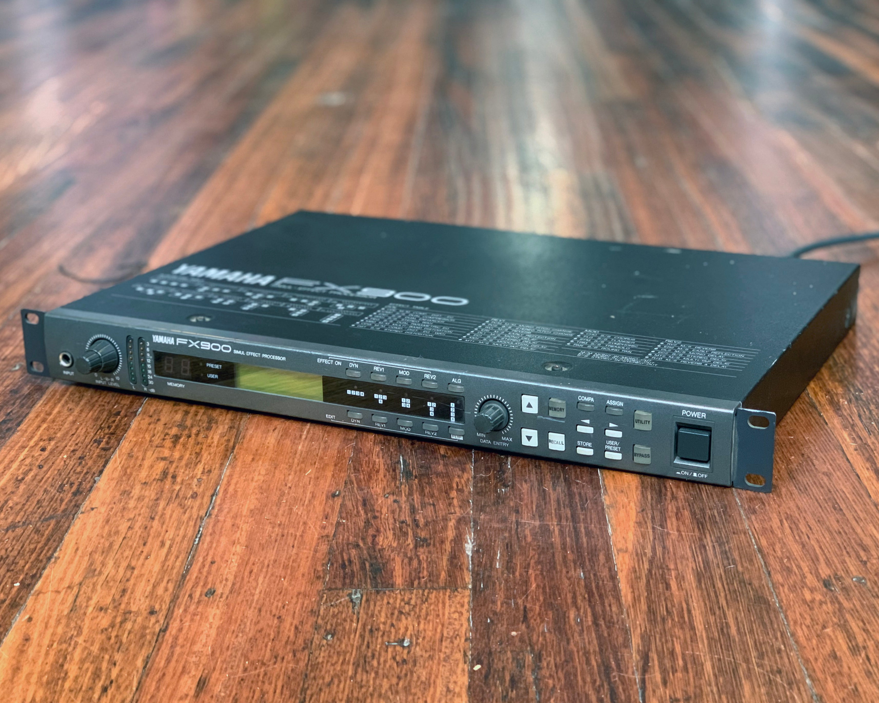 YAMAHA FX900 – Found Sound