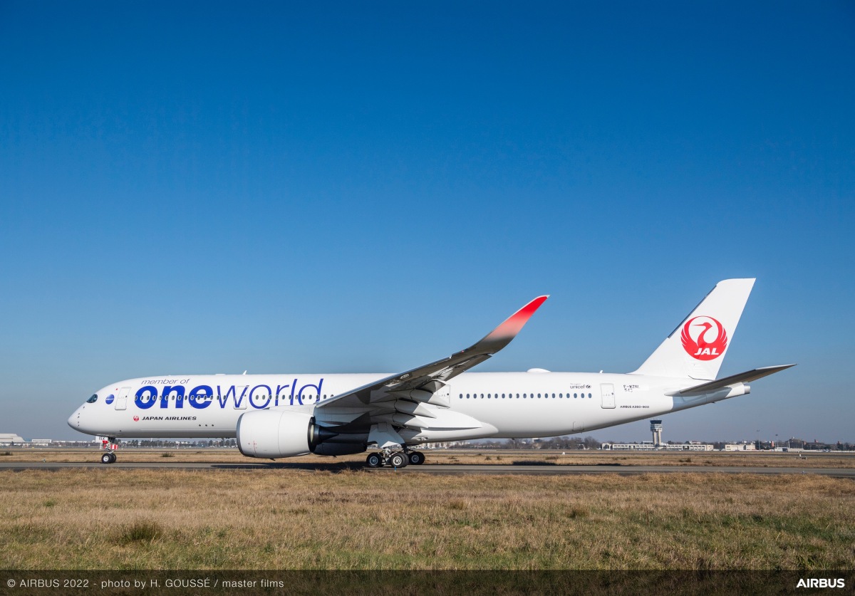 JAL A350初のワンワールド特別塗装機、いよいよ羽田に飛来 | FlyTeam
