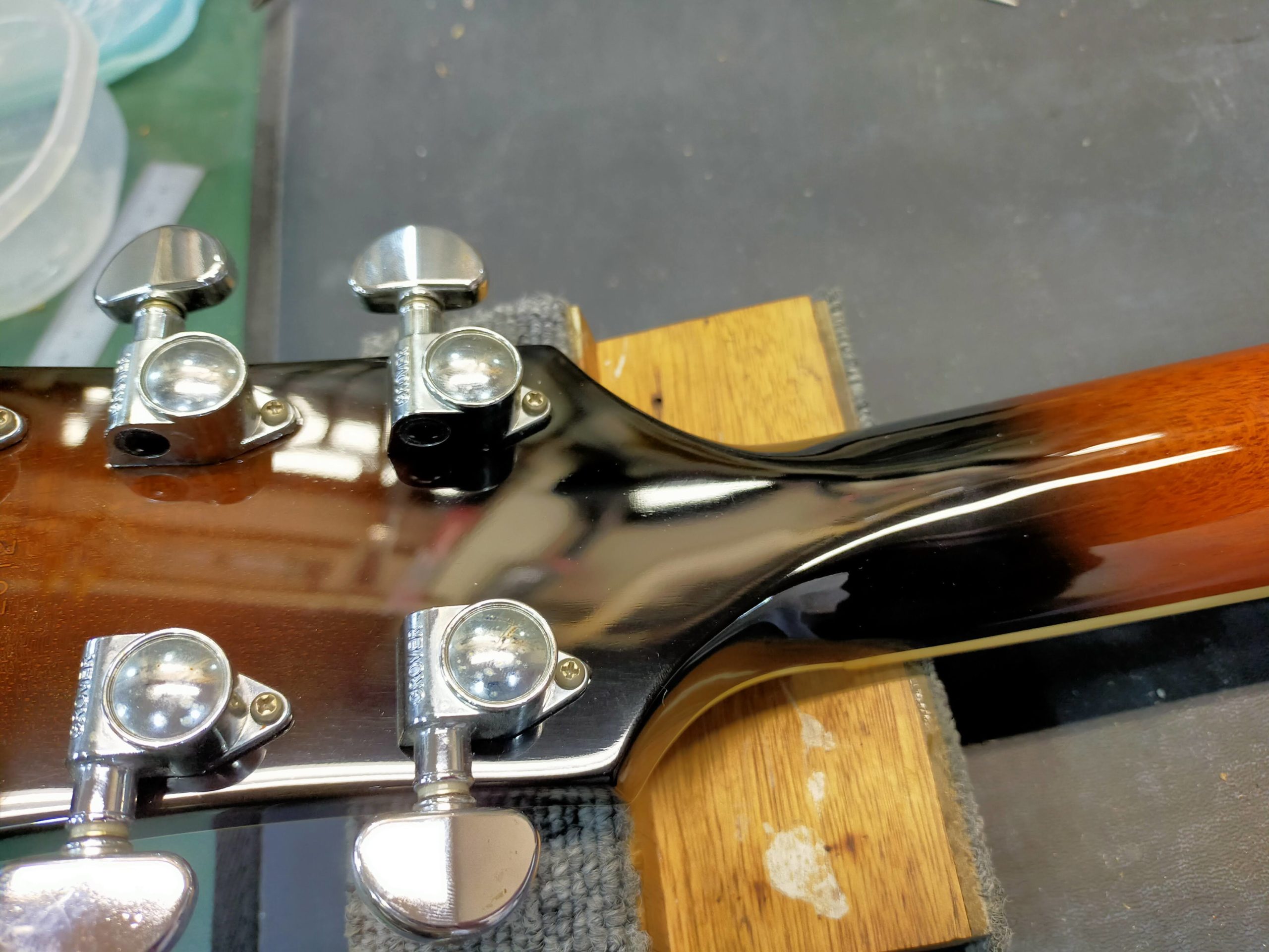 作業事例】Gibson Midtown Custom ネック折れ修理 | 楽器工房FROGS