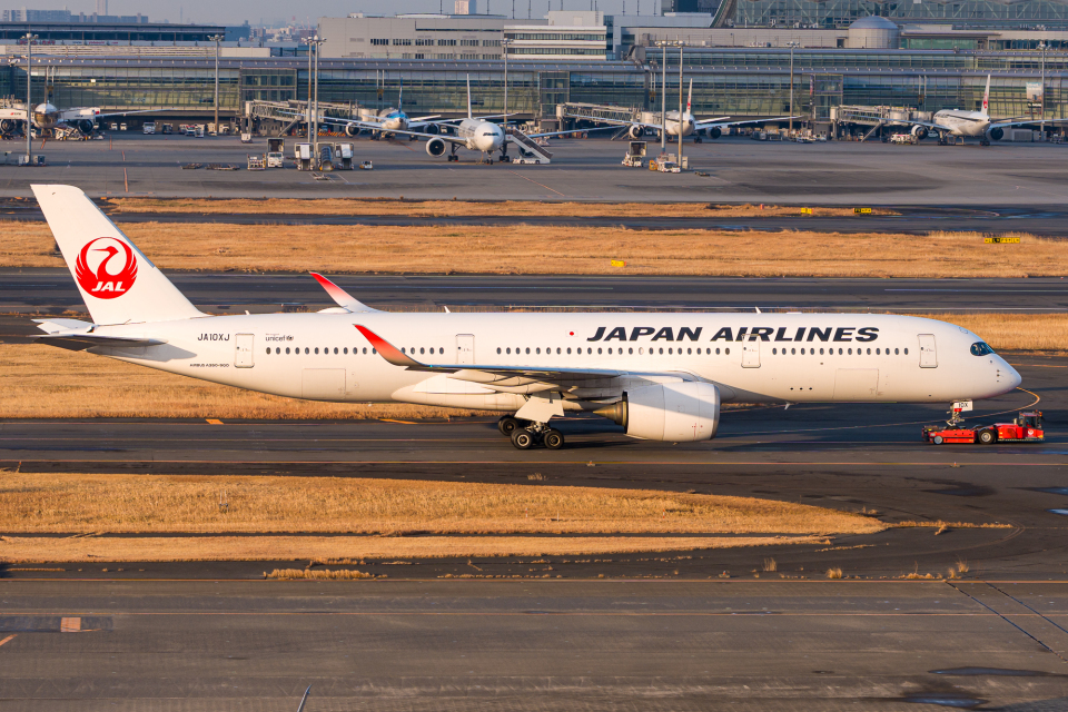 日本航空 Airbus A350-900 JA10XJ 羽田空港 航空フォト | by