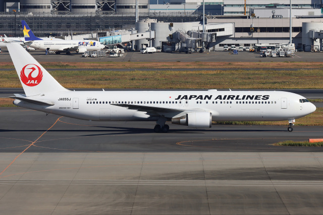 羽田空港 ボーイング377 ストラトクルーザー 航空フォト(飛行機 写真