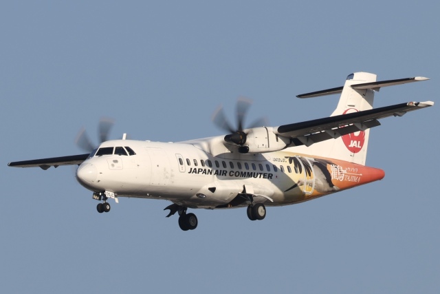 JAC ボンバルディア DHC-8 ダッシュ 8 航空フォト(飛行機 写真・画像