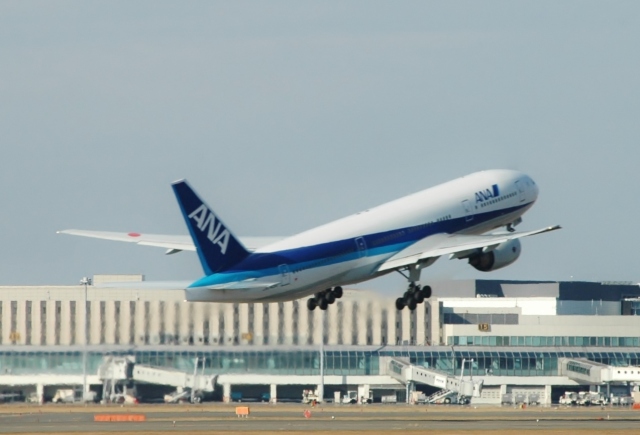 C-3PO ANA JET」特別塗装機 全日空 (777-200 | JA743A) ガイド