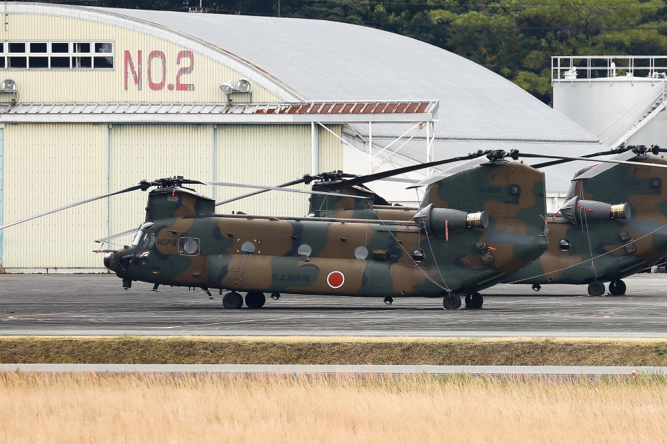 陸上自衛隊 Kawasaki CH-47J Chinook 52985 熊本空港 航空フォト | by