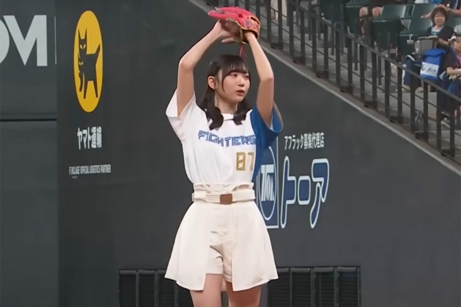 天使すぎる」18歳アイドルが