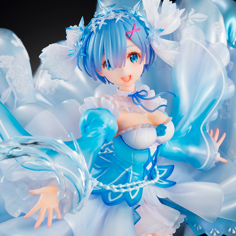 予約終了間近！ 「リゼロ」よりクリスタルの衣装に身を包む「レム」と