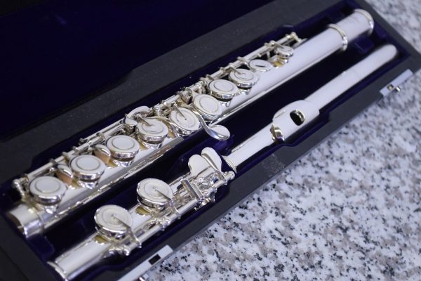 Pearl PF-661 Eメカ フルート - 楽器の買取屋さん｜最短30分で出張査定
