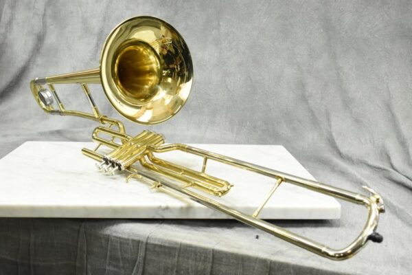 HOLTON TR-150 ホルトン テナーバストロンボーン - 楽器の買取屋さん