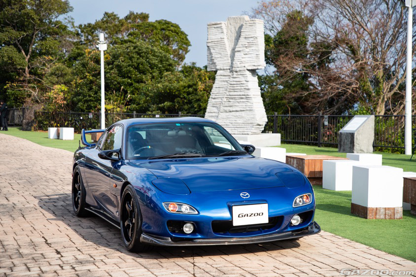ある朝、突然思い立って購入を決断した『青いRX-7』 | クルマ情報