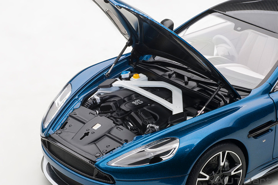 最先端テクノロジーで600PSのミニカー「1/18スケール アストンマーチン