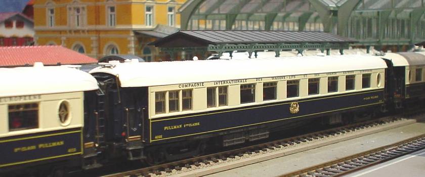 CIWLワゴン・リの列車＜No，1＞プルマン車、食堂車〜鉄道模型